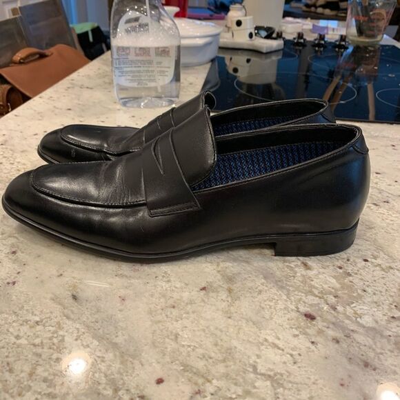 Steve Madden Meadow Black Leather Loafer sz 11-1/2 EUC